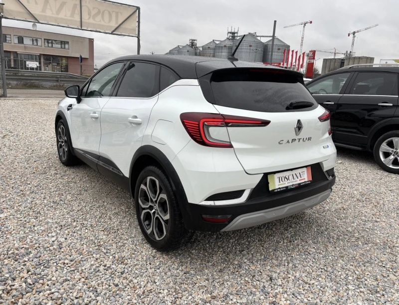 Renault Captur 1.6* Plug in hybrid * E-Tech* Сервизна История, снимка 3 - Автомобили и джипове - 53417933