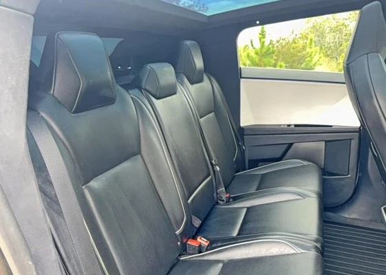 Tesla Cybertruck Cybertruck, снимка 6 - Автомобили и джипове - 53540066