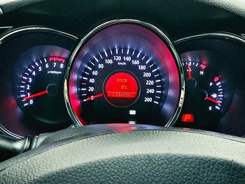 Kia K5 Lpi Luxury, снимка 9 - Автомобили и джипове - 55086940