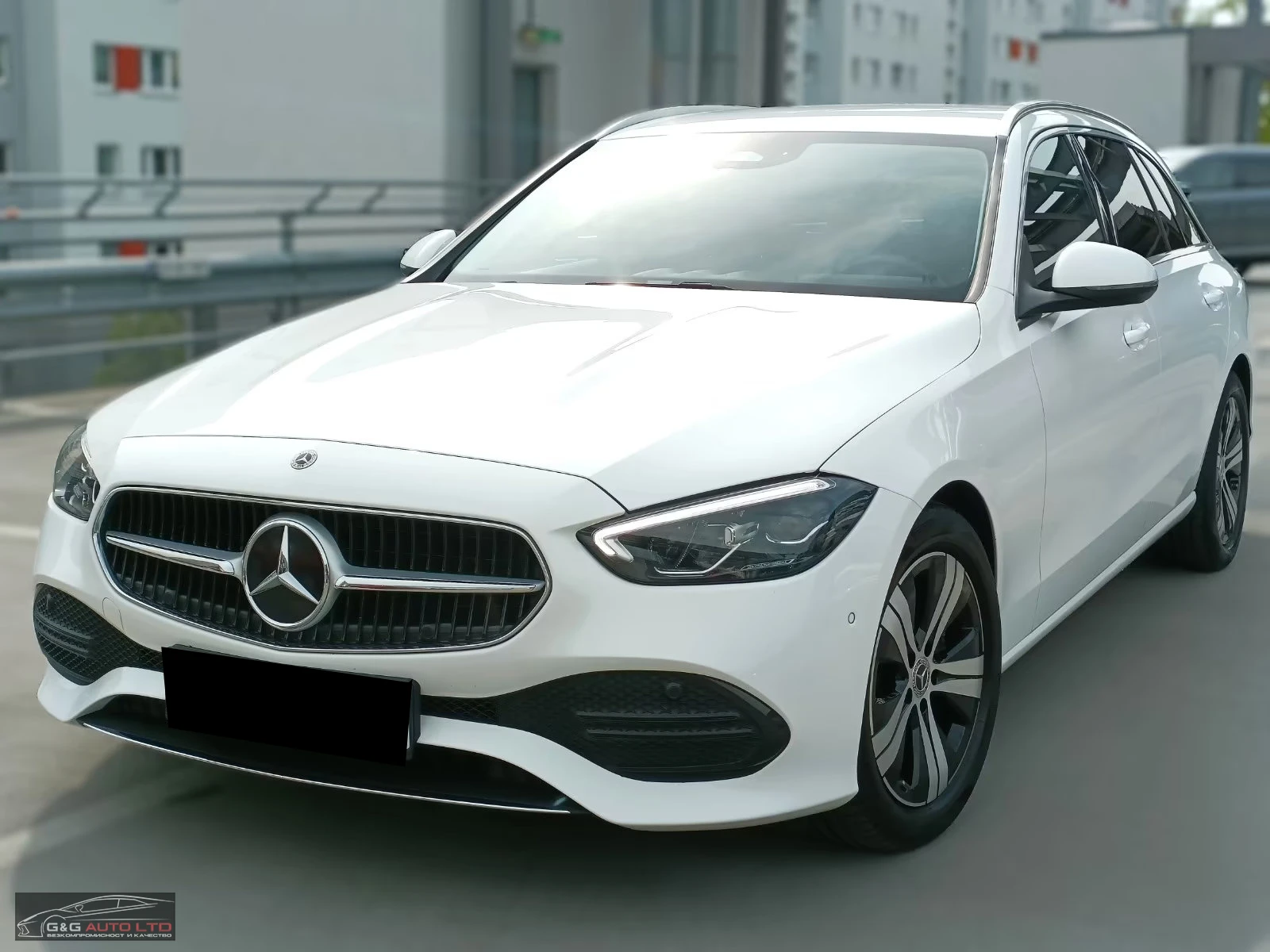 Mercedes-Benz C 220 d/AVANTGARDE/SPORT/200HP//RFK/TEMP/SH/AHK/122D, снимка 1