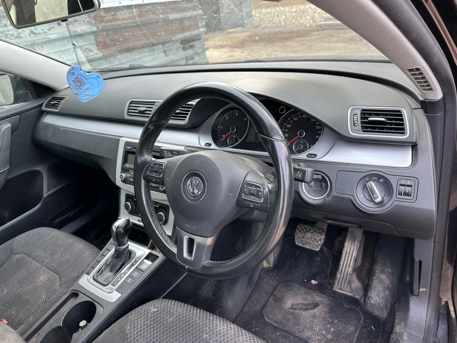 VW Passat 2.0TDI DSG - изображение 8