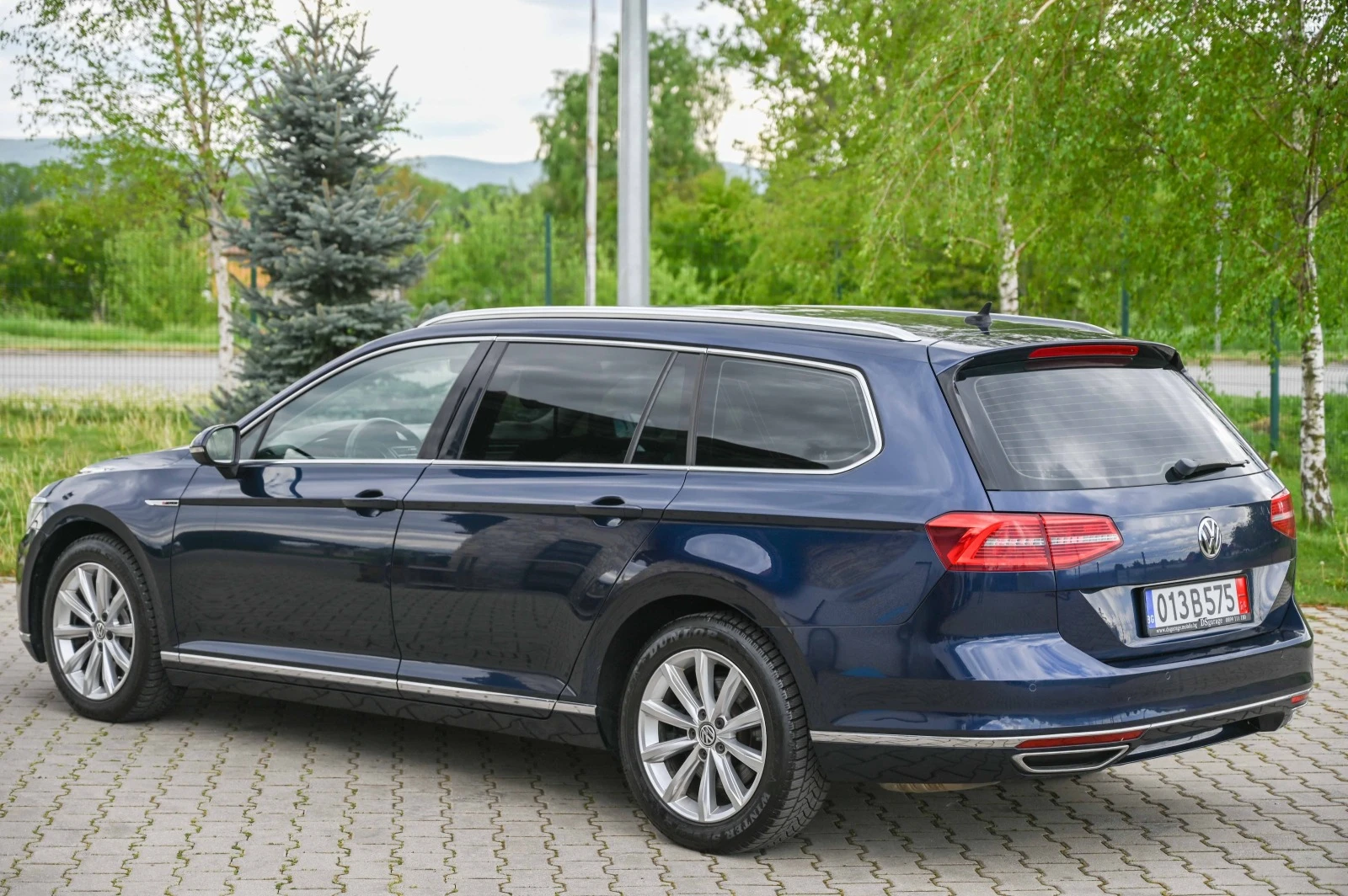 VW Passat 2.0BiTDI* 4Motion* ACC* КАМЕРА* LaserLED*  - изображение 10