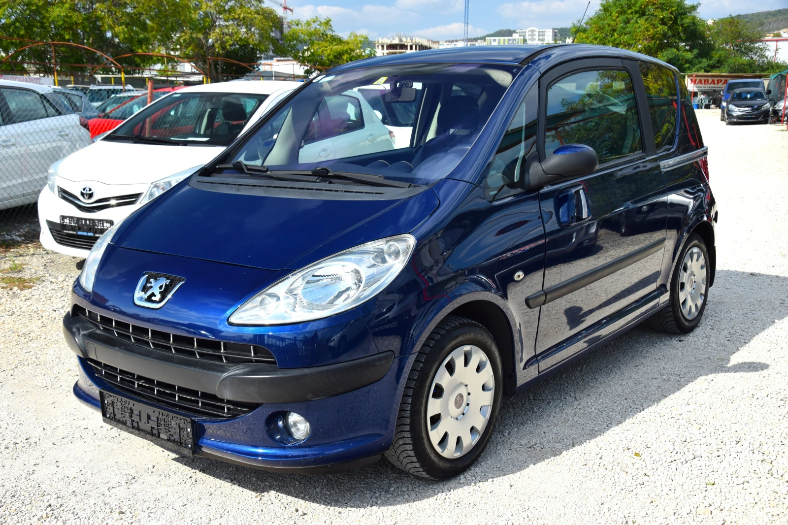 Peugeot 1007 ТRENDY 1.4 - изображение 3