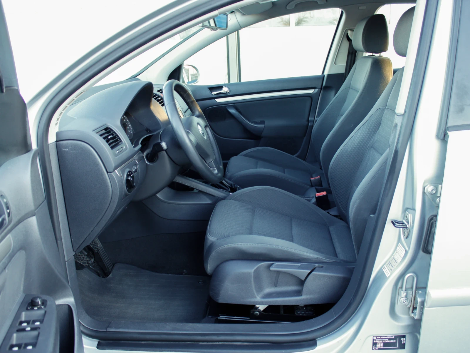 VW Golf 1.4 16v 75к.с. - изображение 10