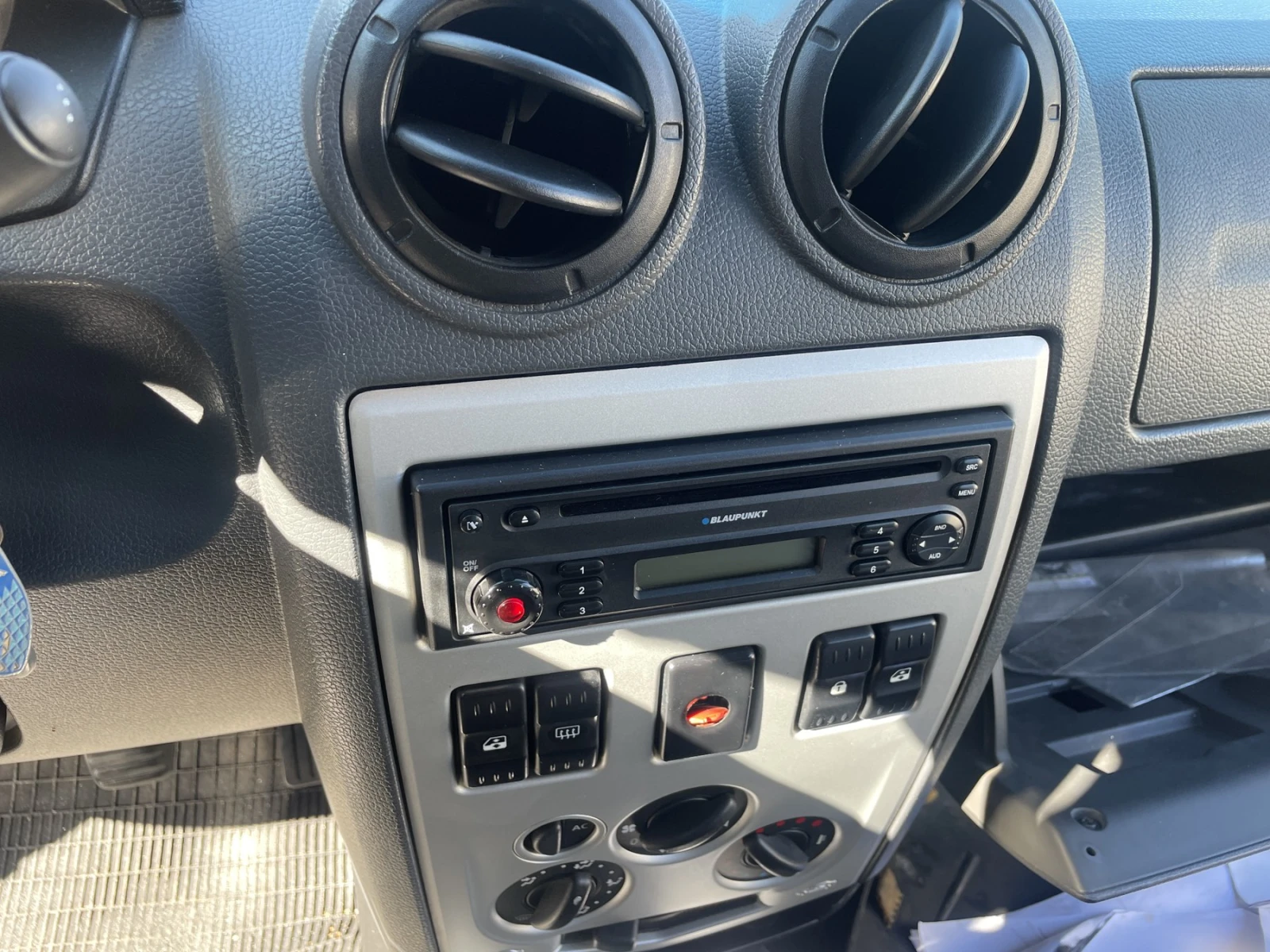 Dacia Logan 1.5 DCI | Mobile.bg — изображение 11