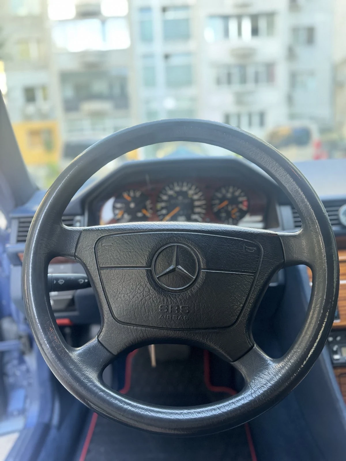 Mercedes-Benz 124 300CE - изображение 5