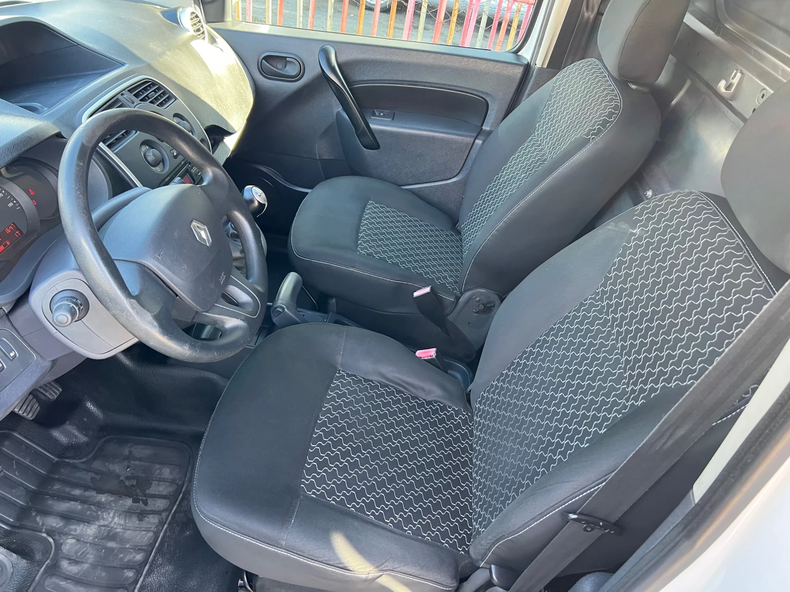 Renault Kangoo ТЕРМО - изображение 6