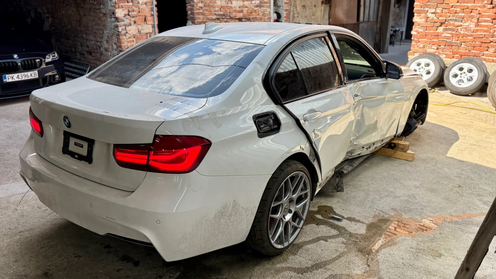 BMW 340 На Части - изображение 4