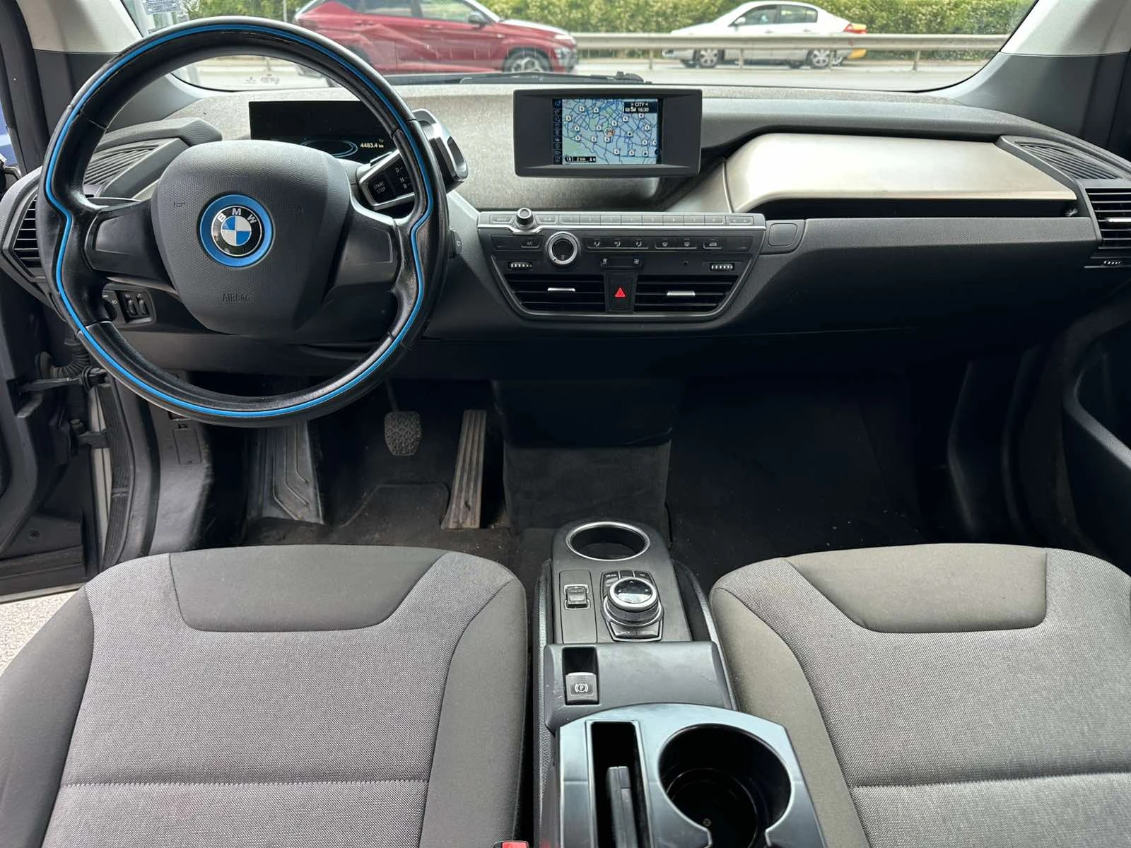 BMW i3 94 kw/h - изображение 10