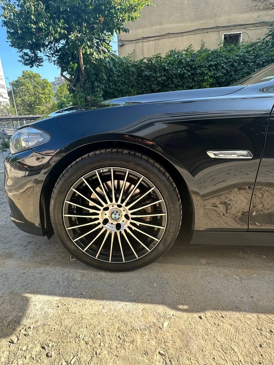BMW 520 Xdrive FULL - изображение 4