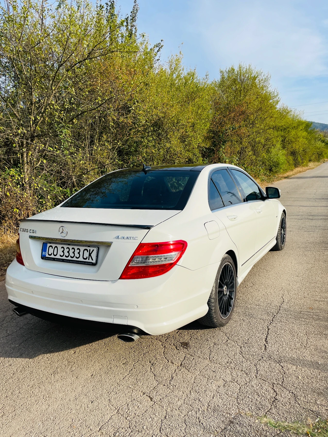Mercedes-Benz C 320  - изображение 3