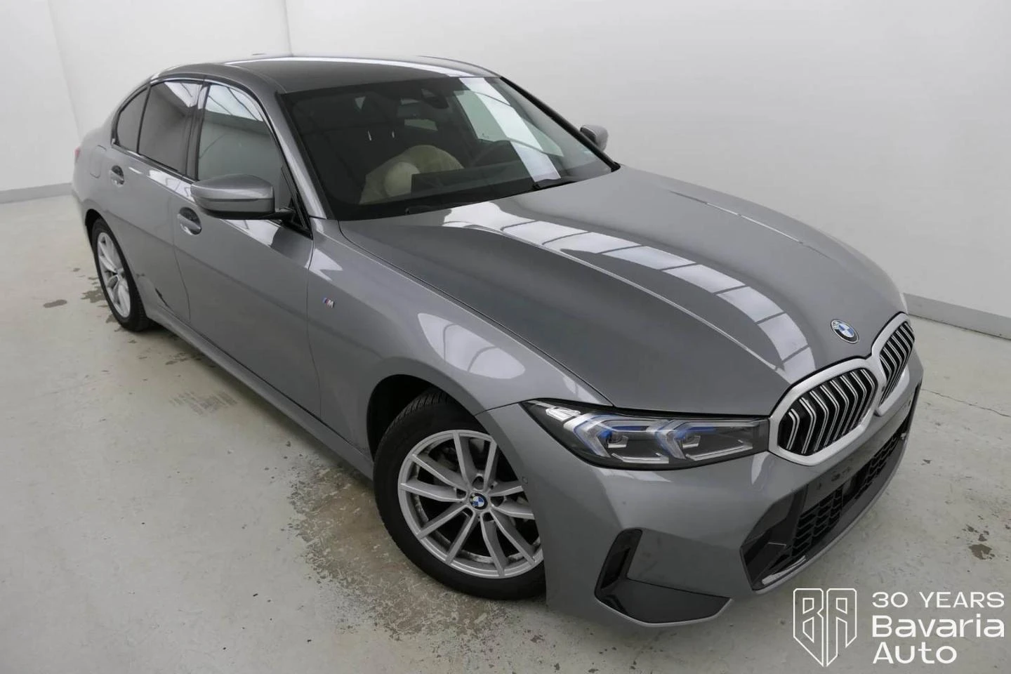 BMW 320 d xDrive M Sport Paket Sportautomatic - изображение 4