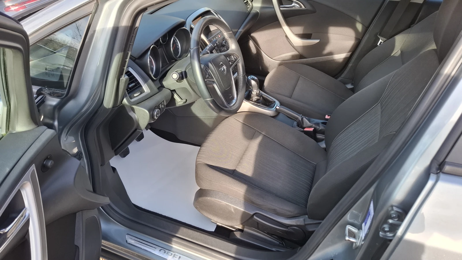 Opel Astra 1.7d/120кс/ Нави/6   Скорости - изображение 9