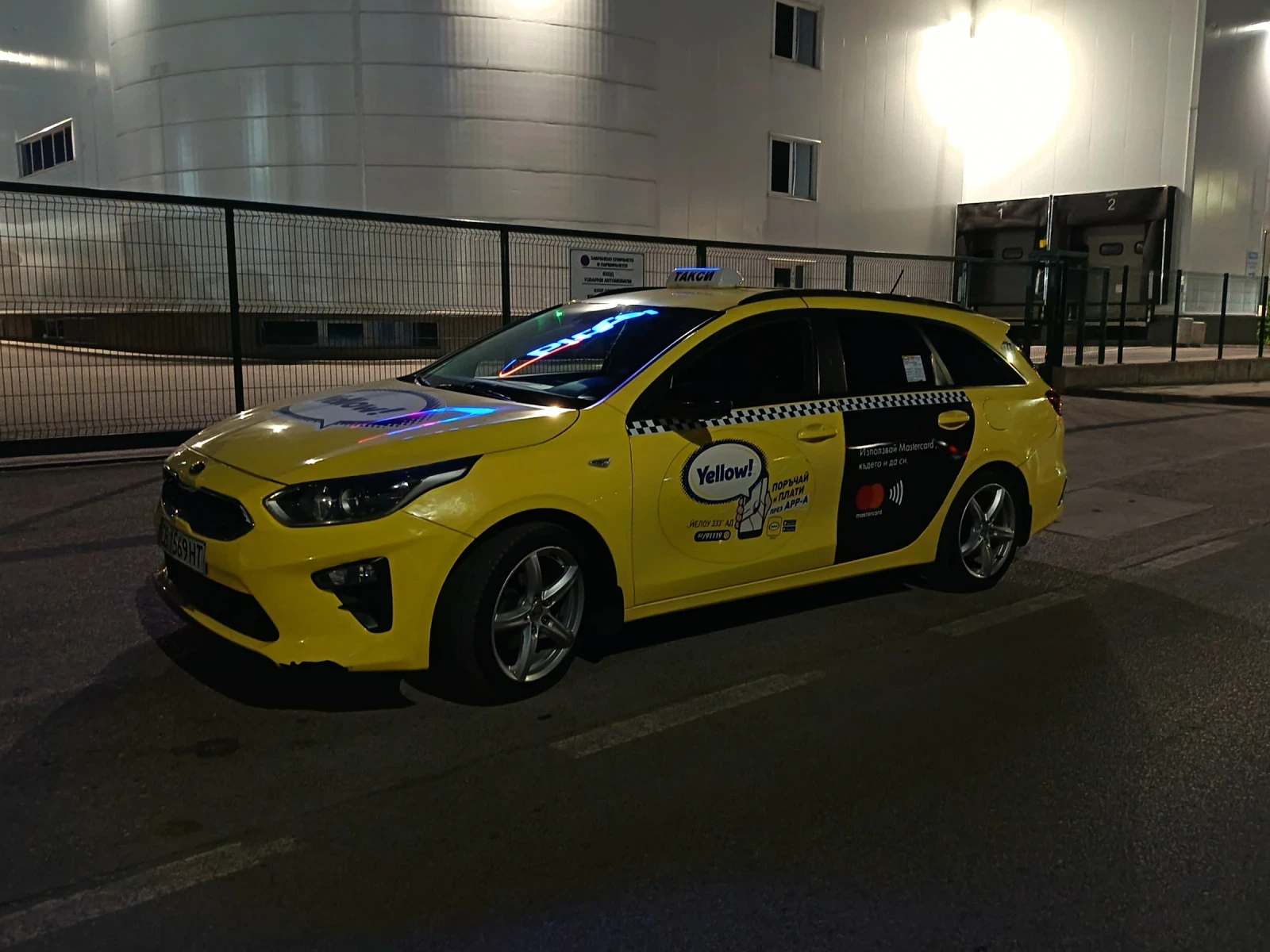 Kia Ceed, снимка 4 - Автомобили и джипове - 54326249
