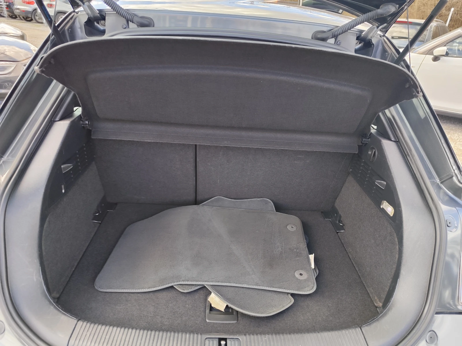 Audi A1 1.6TDi* S-LINE* LED/XENON* EURO5B*  | Mobile.bg � ����������� 14