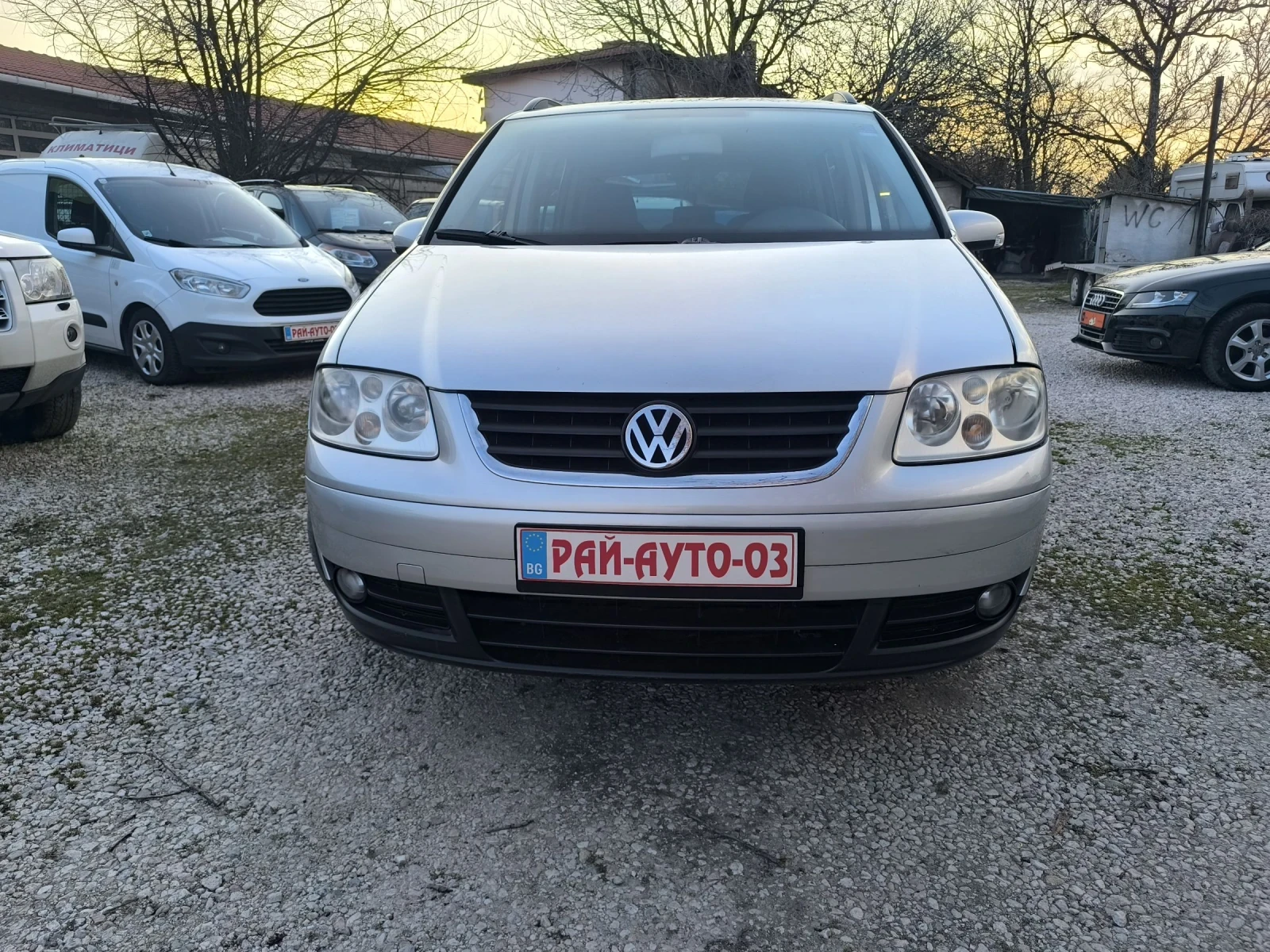 VW Touran 1.9TDI BXE NAVY , снимка 2 - Автомобили и джипове - 53738546