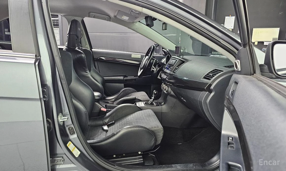 Mitsubishi Lancer, снимка 12 - Автомобили и джипове - 53905821