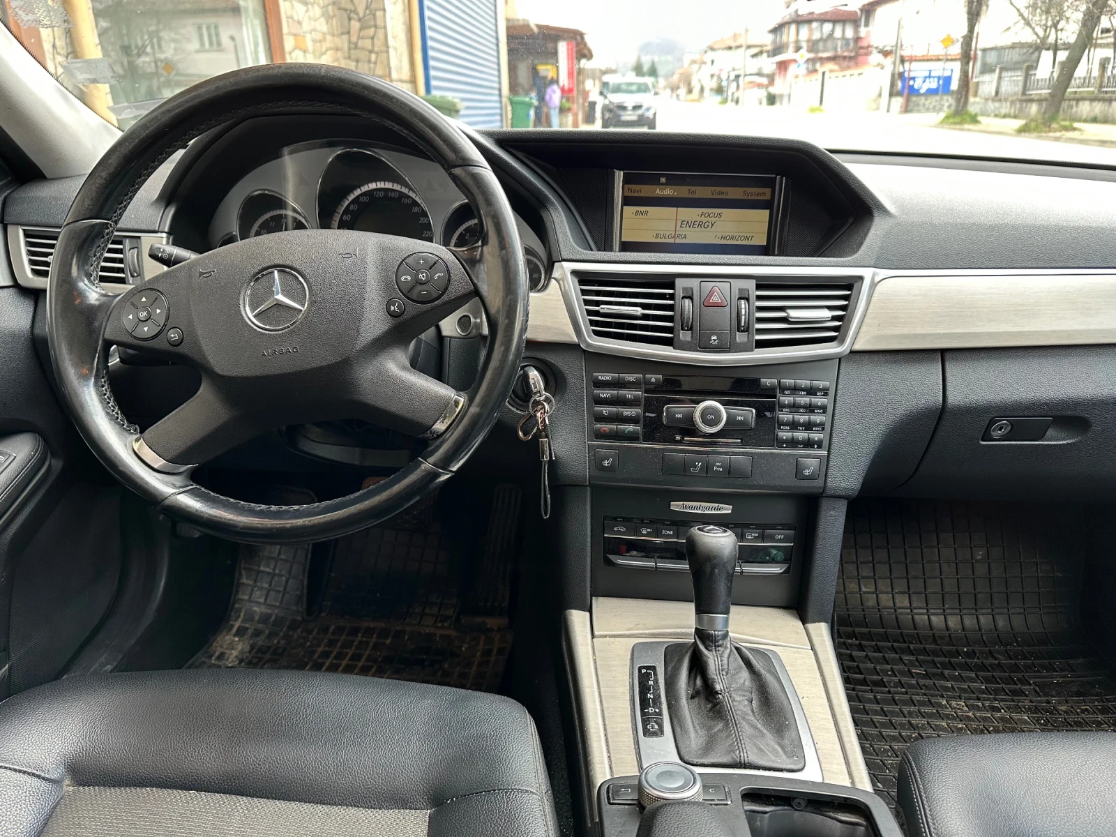 Mercedes-Benz E 250 CDI, снимка 8 - Автомобили и джипове - 54099422