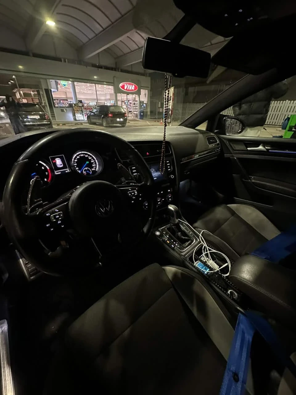 VW Golf, снимка 12 - Автомобили и джипове - 54460333