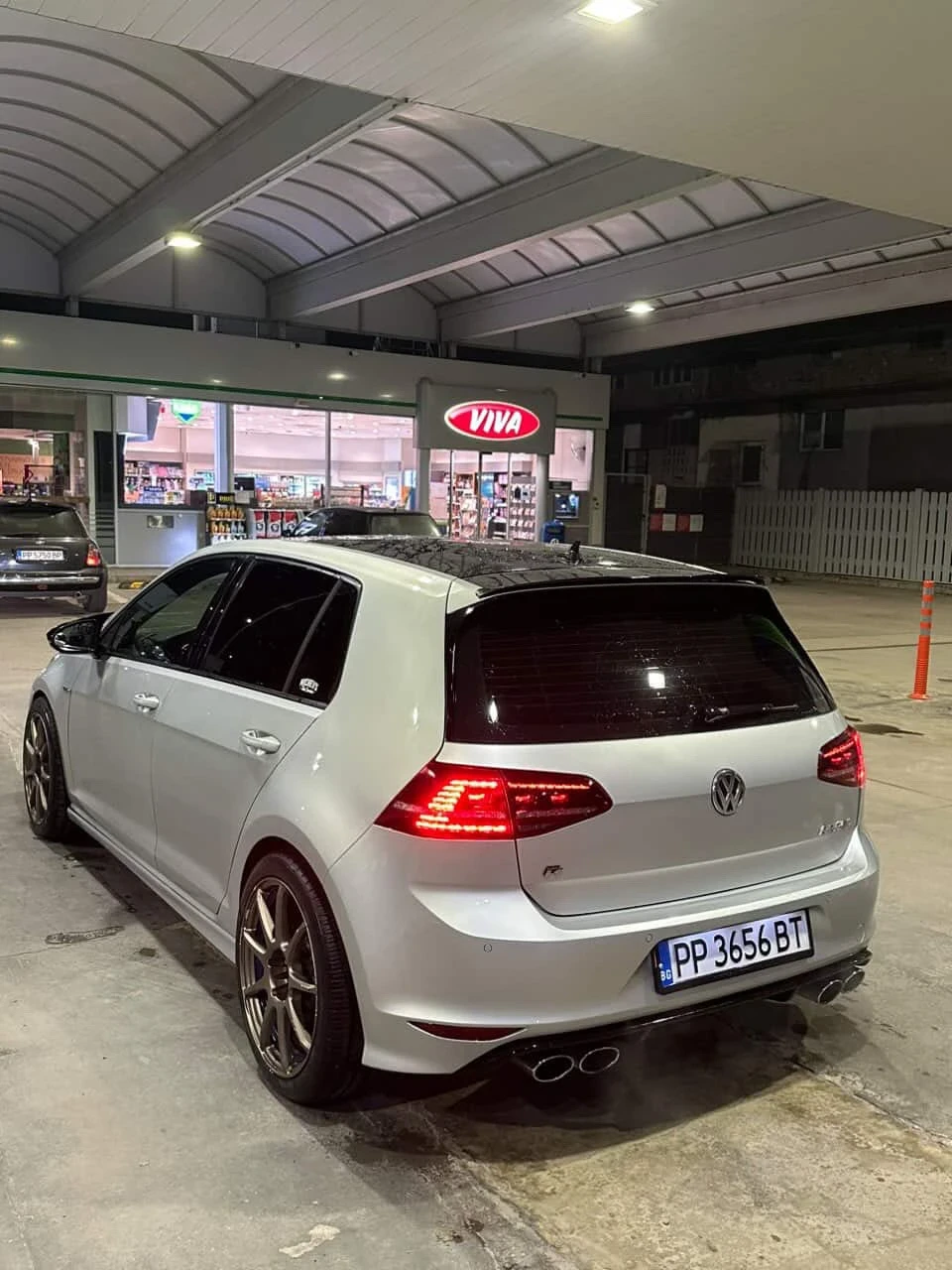 VW Golf, снимка 5 - Автомобили и джипове - 54460333