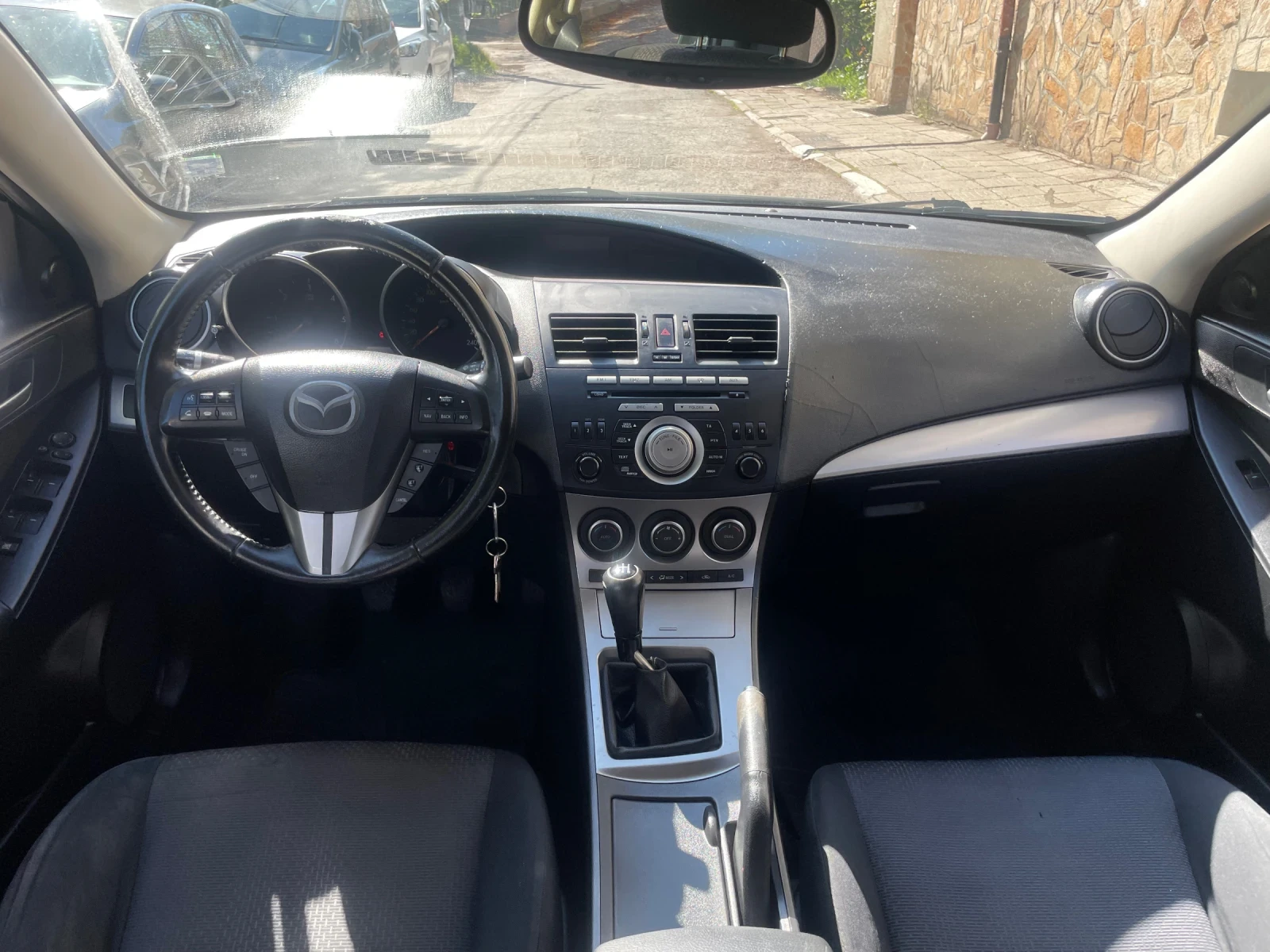 Mazda 3 1.6HDI, снимка 10 - Автомобили и джипове - 54473067
