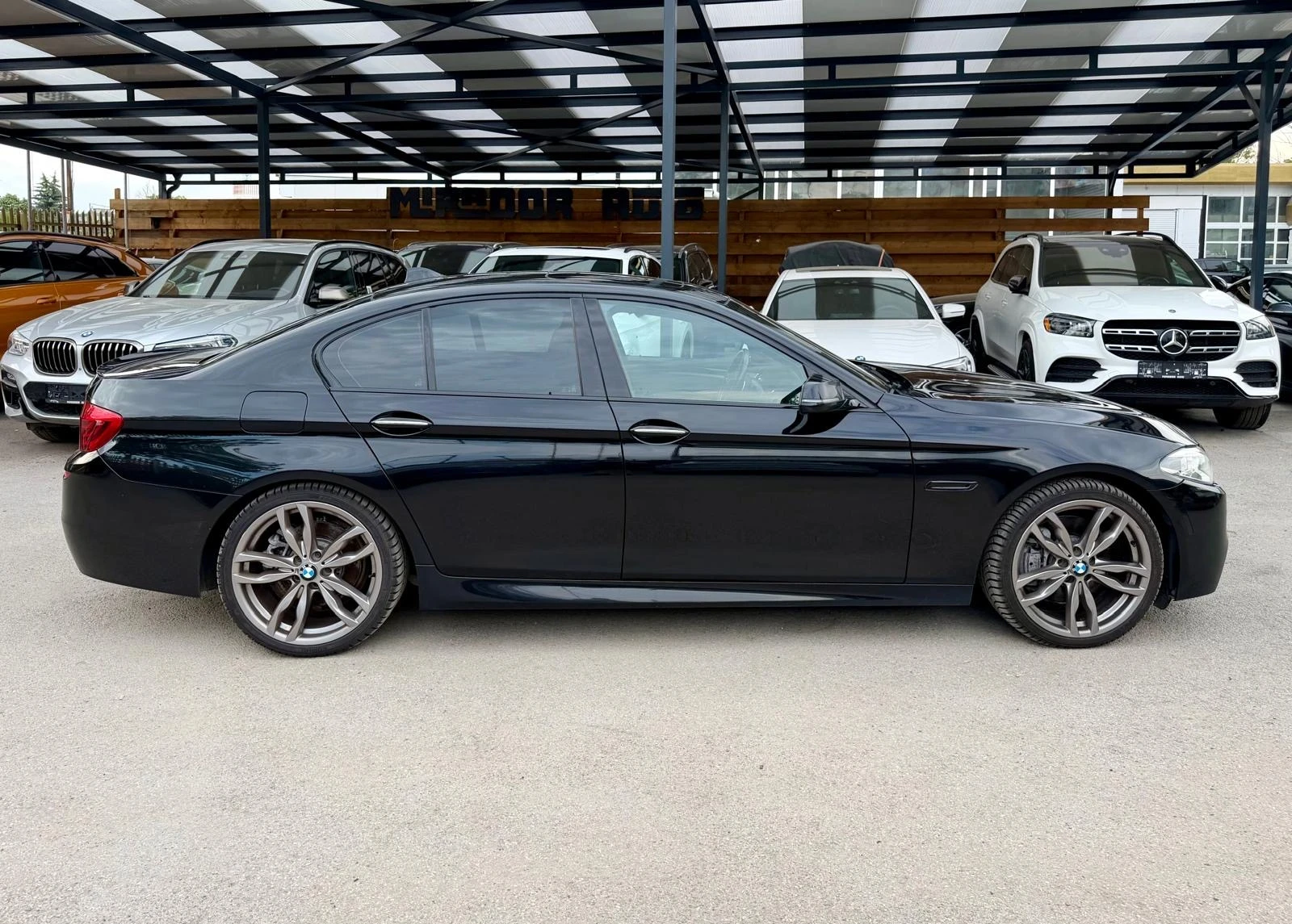 BMW 535 M-Pack xDrive , снимка 6 - Автомобили и джипове - 54803387