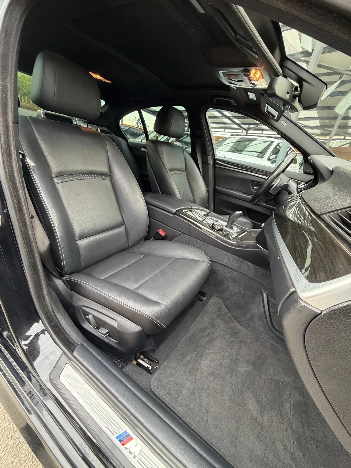 BMW 535 M-Pack xDrive , снимка 14 - Автомобили и джипове - 54803387