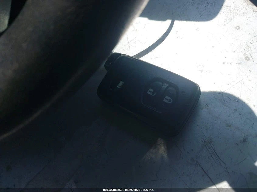 Toyota Prius 1.8L I-4 DOHC, VVT, 98HP Front Wheel Drive | Mobile.bg � ����������� 11