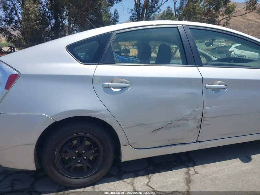 Toyota Prius 1.8L I-4 DOHC, VVT, 98HP Front Wheel Drive | Mobile.bg � ����������� 12