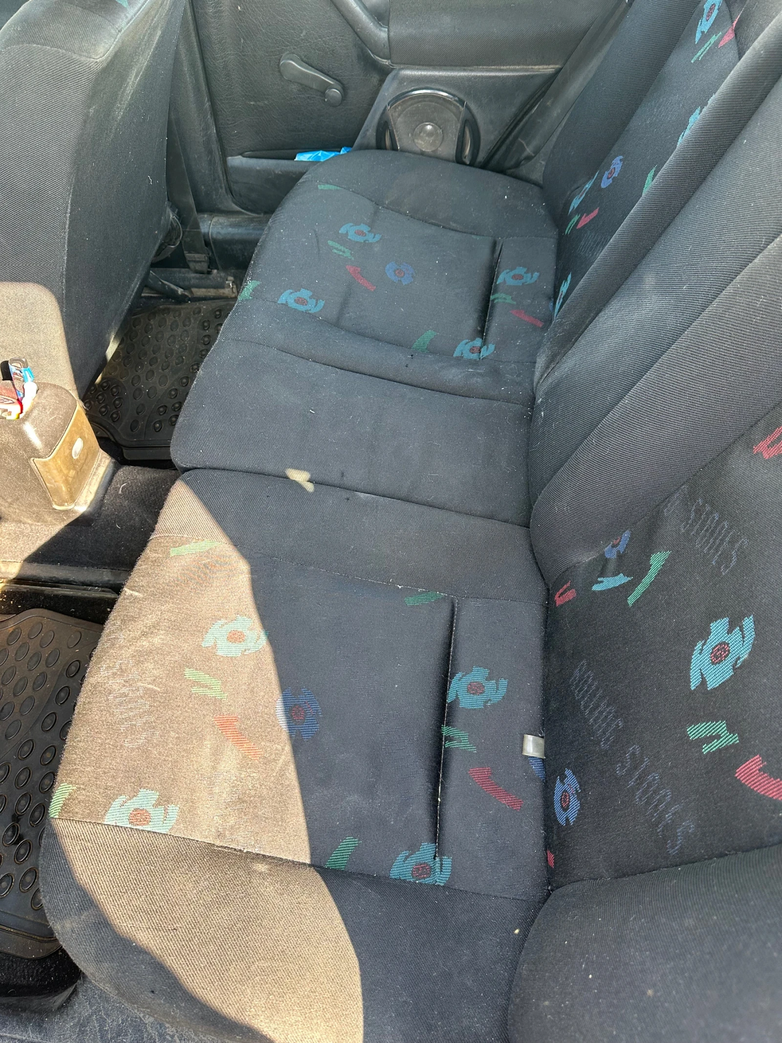 VW Golf 1.9 tdi, снимка 7 - Автомобили и джипове - 55967449