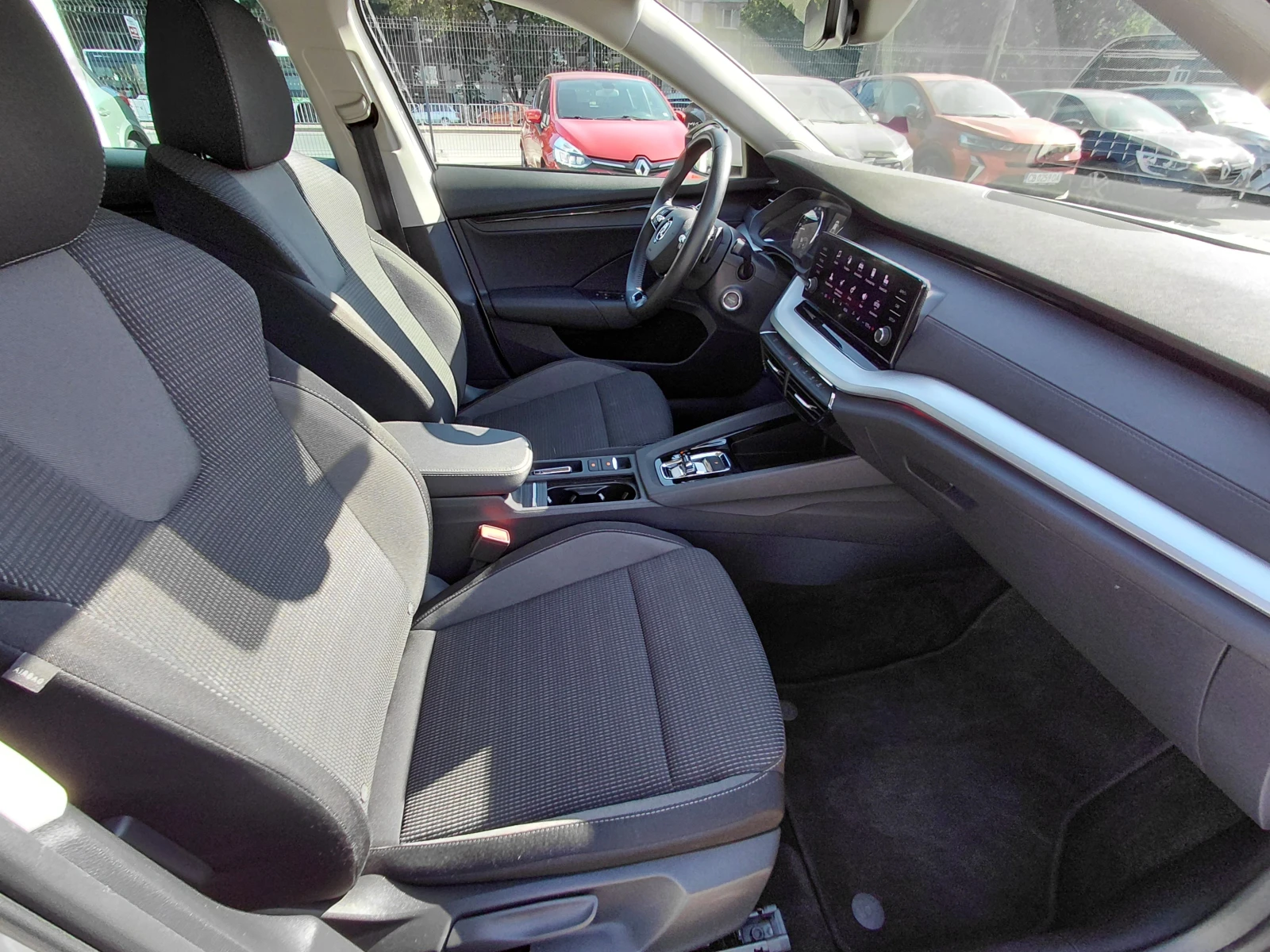 Skoda Octavia 2.0 TDI/115к.с/DSG/Ambition, снимка 13 - Автомобили и джипове - 56021284