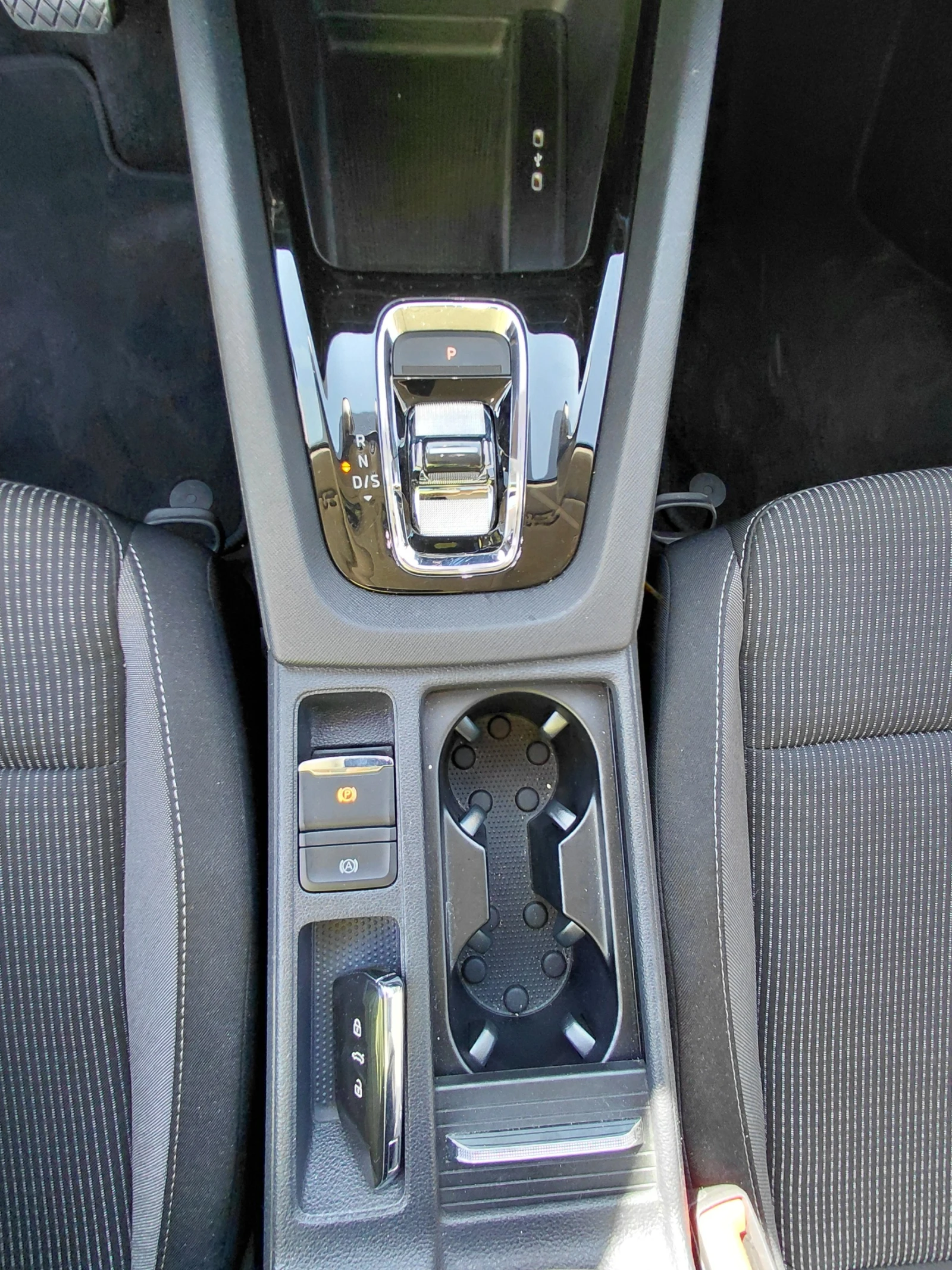 Skoda Octavia 2.0 TDI/115к.с/DSG/Ambition, снимка 12 - Автомобили и джипове - 56021284