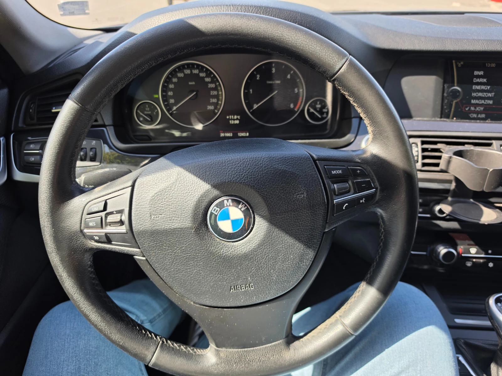 BMW 520, снимка 7 - Автомобили и джипове - 56350643
