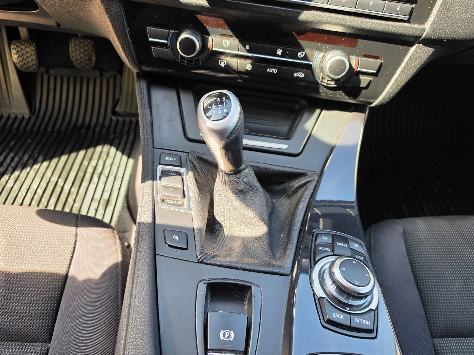 BMW 520, снимка 13 - Автомобили и джипове - 56350643