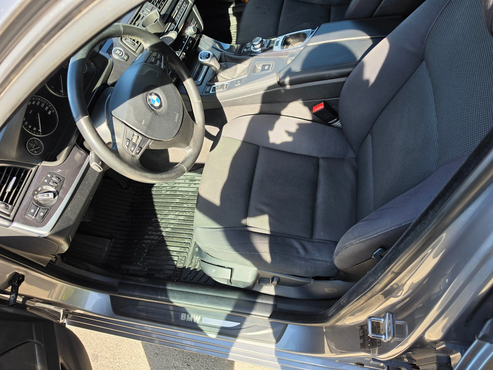 BMW 520, снимка 14 - Автомобили и джипове - 56350643
