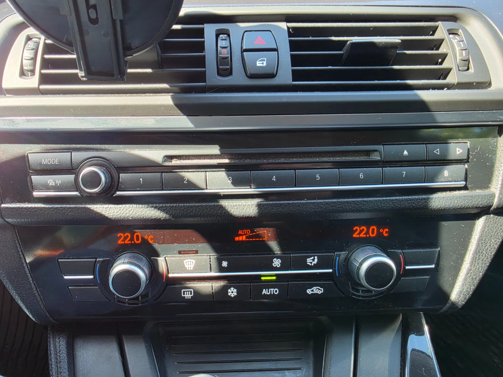 BMW 520, снимка 11 - Автомобили и джипове - 56350643