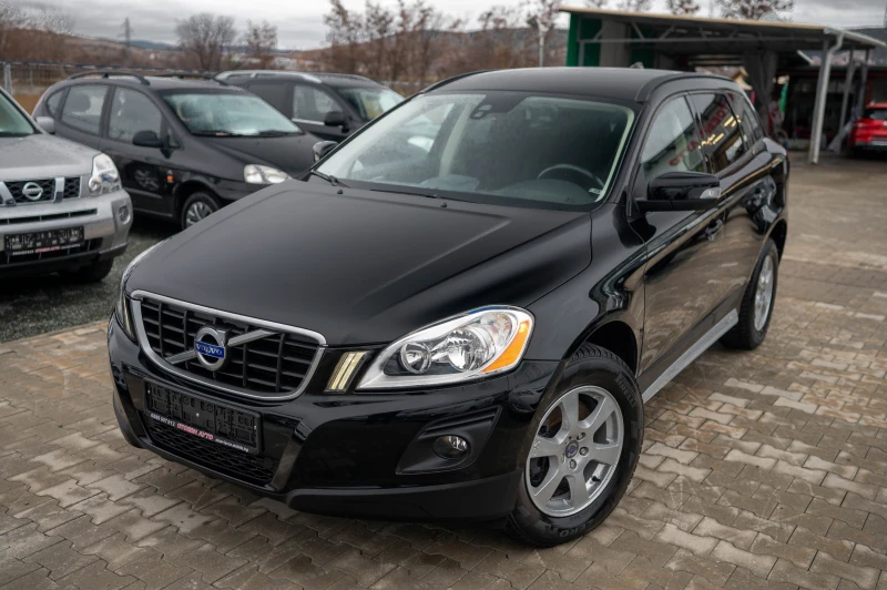 Volvo XC60 2.4* D5* дизел, снимка 3 - Автомобили и джипове - 48206502