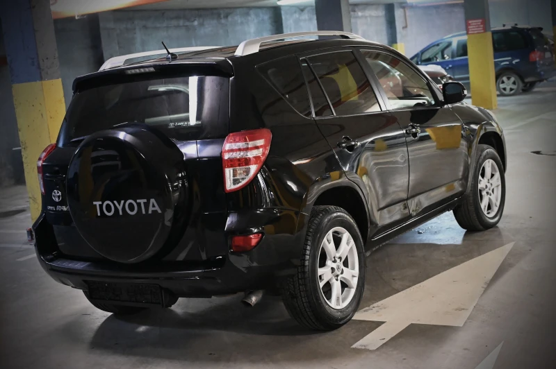 Toyota Rav4 D4D / FACELIFT / ITALY, снимка 5 - Автомобили и джипове - 48285695