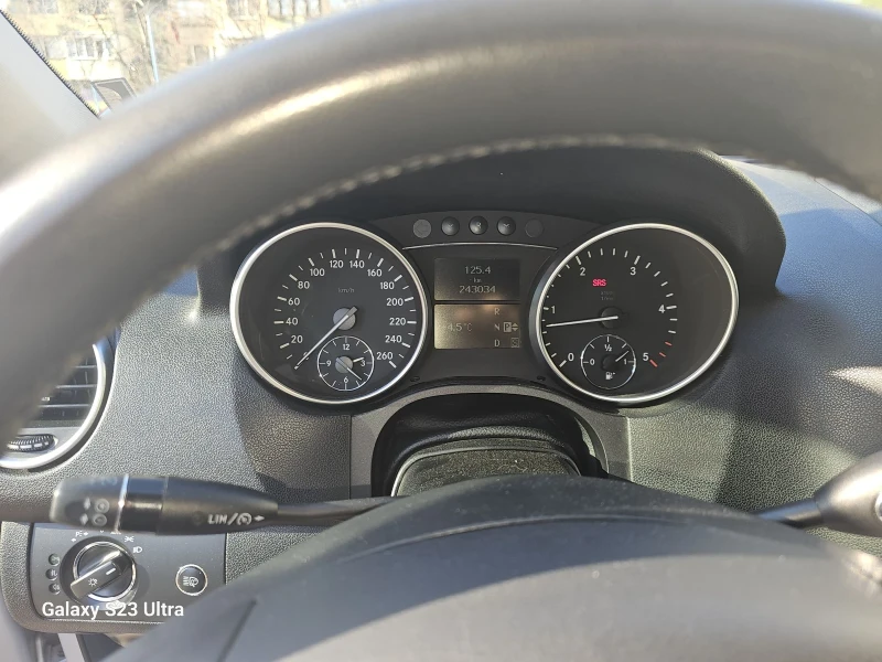 Mercedes-Benz ML 320, снимка 7 - Автомобили и джипове - 48558284