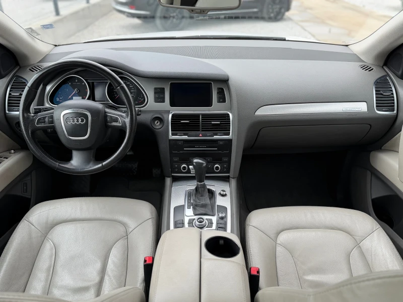 Audi Q7 3.0 TDI 240 к.с / ПАНОРАМА / 7 места , снимка 9 - Автомобили и джипове - 51880701