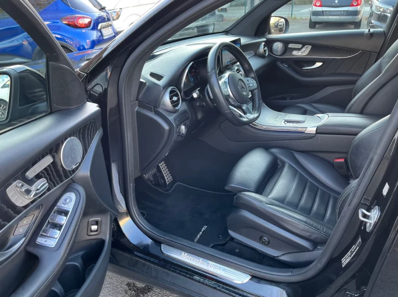Mercedes-Benz GLC 300 Coupe 4Matic AMG, снимка 6 - Автомобили и джипове - 52040432