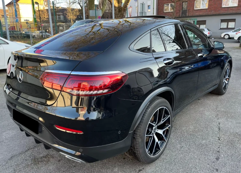 Mercedes-Benz GLC 300 Coupe 4Matic AMG, снимка 3 - Автомобили и джипове - 52040432