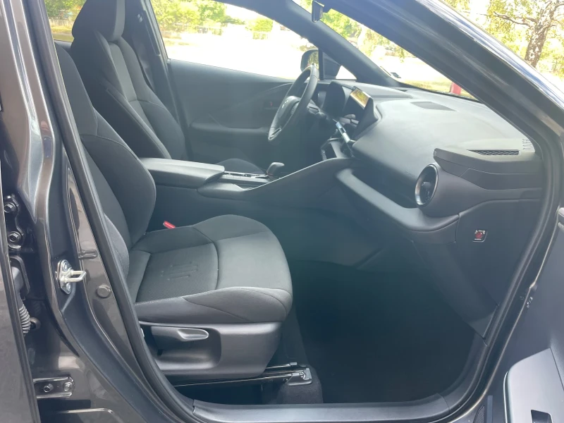 Toyota C-HR 1.8 Hybrid, снимка 10 - Автомобили и джипове - 52049087