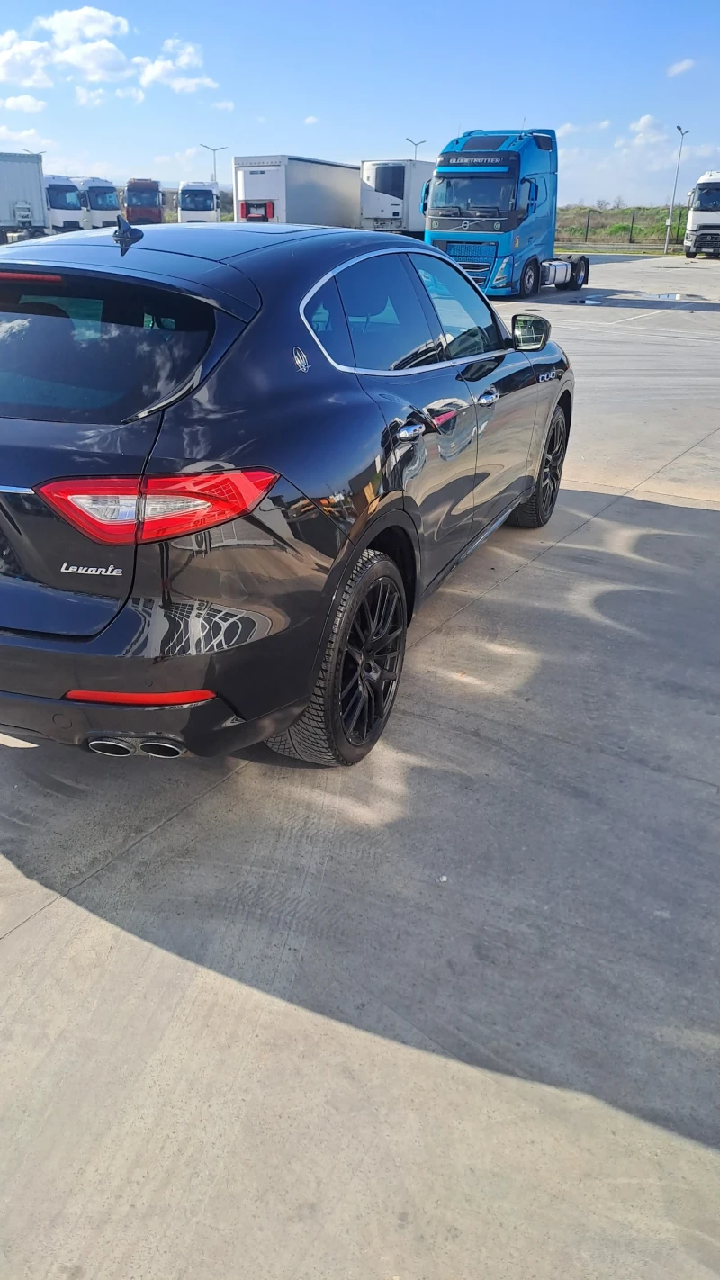 Maserati Levante, снимка 3 - Автомобили и джипове - 52475050