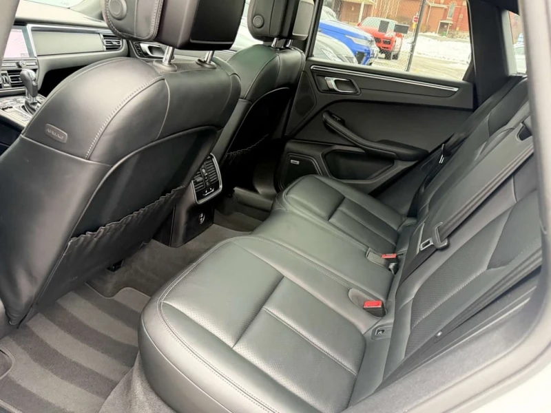Porsche Macan * CARFAX * БЕЗ ПЪРВОНАЧАЛНА ВНОСКА, снимка 12 - Автомобили и джипове - 53102745