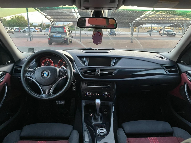 BMW X1, снимка 13 - Автомобили и джипове - 53305478