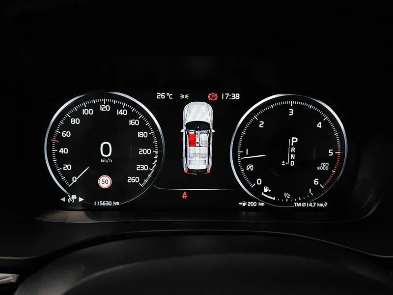 Volvo XC60 2Nd Generation D5 Inscription, снимка 8 - Автомобили и джипове - 55090105