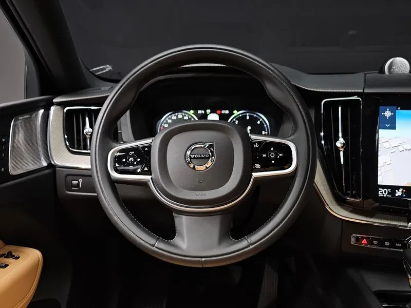 Volvo XC60 2Nd Generation D5 Inscription, снимка 12 - Автомобили и джипове - 55090105