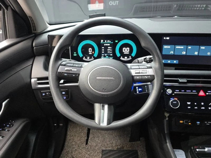 Hyundai Tucson HEV 1.6 2WD| 226к.с.| ВКЛ.ТЕХНОТЕСТ, снимка 13 - Автомобили и джипове - 55099187