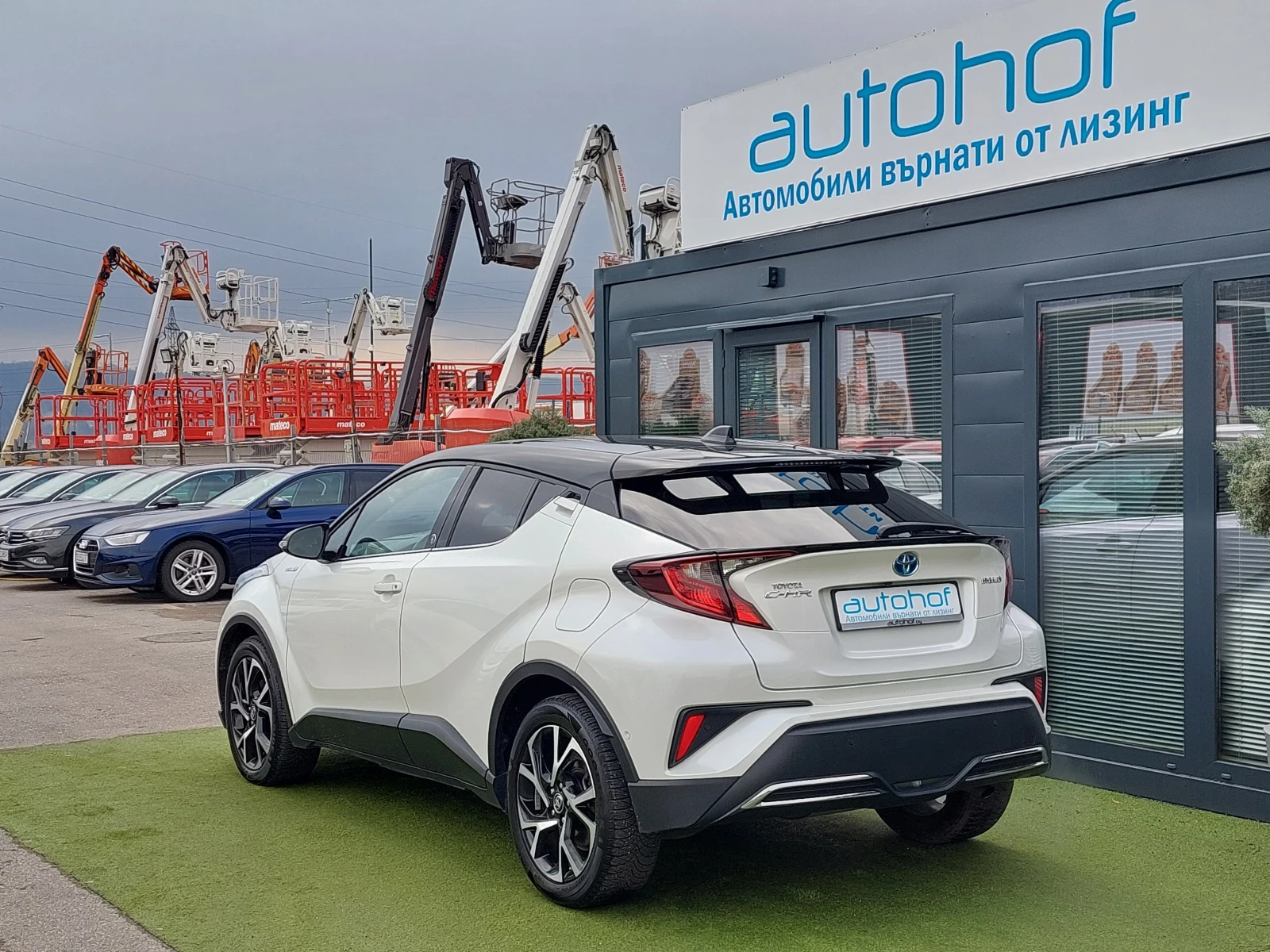 Toyota C-HR 2.0VVT-i/HYBRID/184k.c./e-CVT - изображение 3